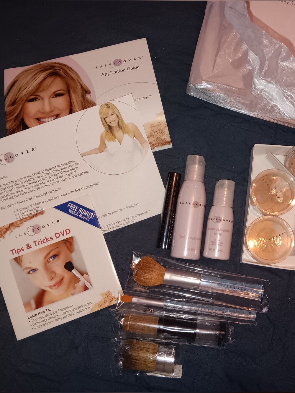 NIB Sheer Cover Mineral Makeup System Starter Kit